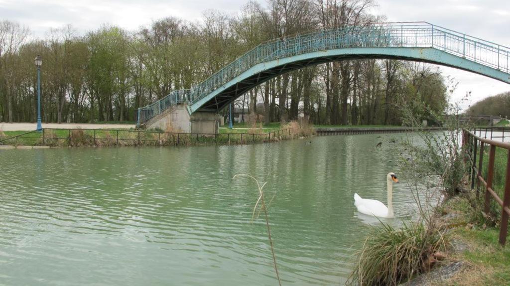 Les Collinades De Chalons Hotel Kültér fotó